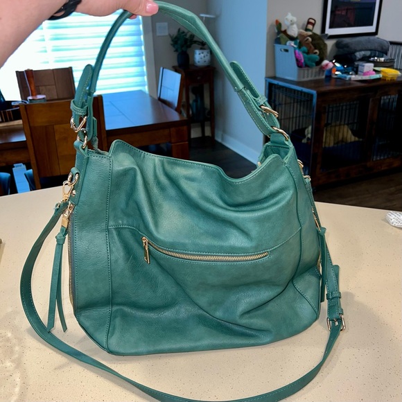 Urban Expressions Taryne Hobo Green Shoulder Bag - Picture 2 of 8